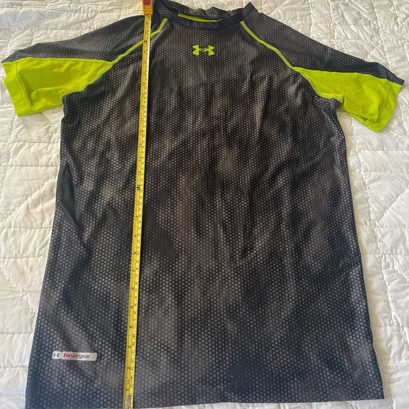 Under Armour Size 2XL Boys Gray Active Compression Short Sleeve T-Shirt - Picture 1 of 4